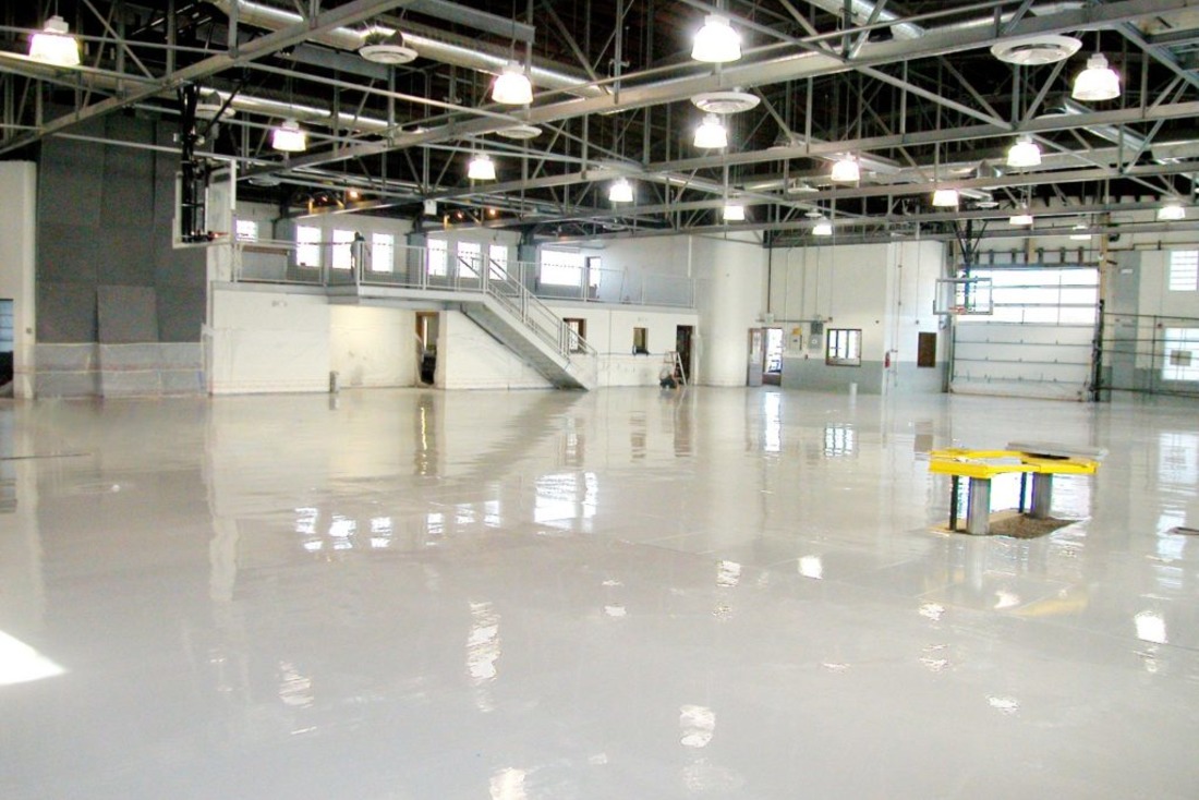 Підлогове покриття для складу: правила вибору 